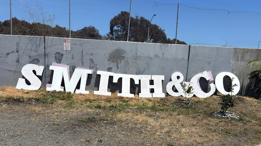smith-sign